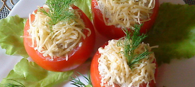 Баклажанная паста в томатной посуде