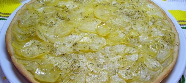 Пицца бьянка с розмарином и картофелем
