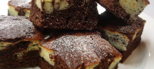 Шоколадная выпечка со сливочным сыром