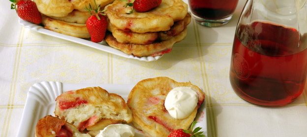 Оладьи летние с клубникой