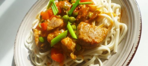 Лапша удон со свининой