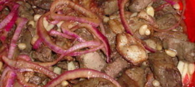 Перигорский салат с куриной печенкой