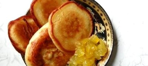 Оладьи с вареньем из кабачков