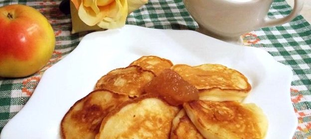 Оладьи с яблоками