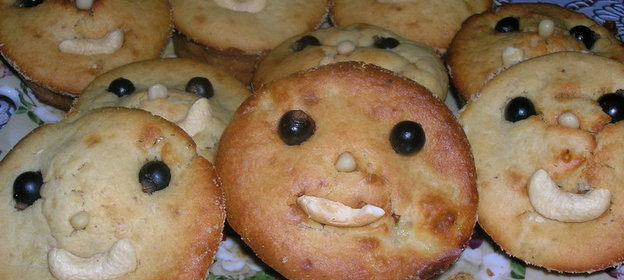 Веселые кексики Для детей, а также их родителей. Отведать не хотите ли?