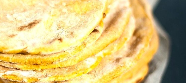 Постная тыквенная лепешка с кунжутом