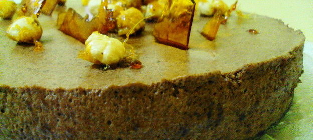 Торт шоколадный с пралине