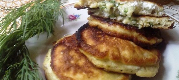 Завтрак для сыроманов и сыроедов: оладьи в стиле «Хачапури»