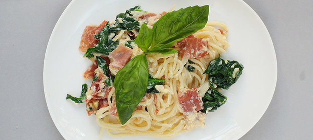 Спагетти карбонара с ветчиной за 30 минут