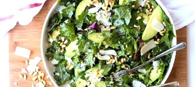 Салат с кедровыми орешками