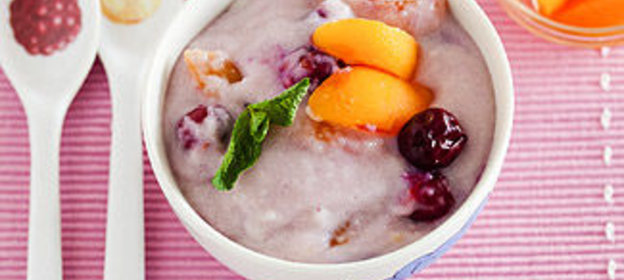 Манная каша с фруктами в мультиварке