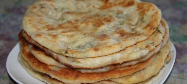 Сырные лепешки для завтрака за 15 минут