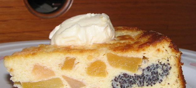 Яблочно-маковая запеканка