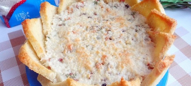 Рисовая запеканка в хлебной «короне»