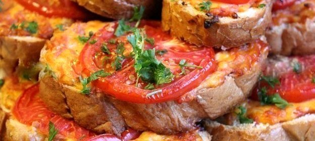 Горячий бутерброд «Ленивая пицца»