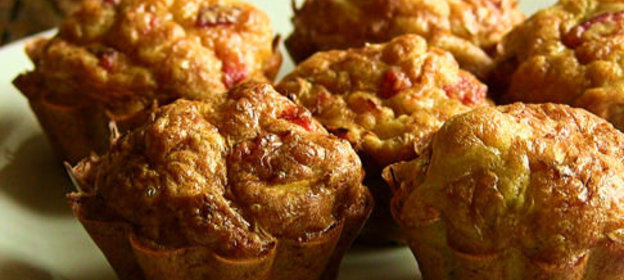 Капустные кексики с колбасой