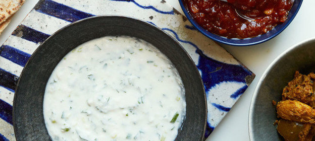 Йогуртовый соус с травами