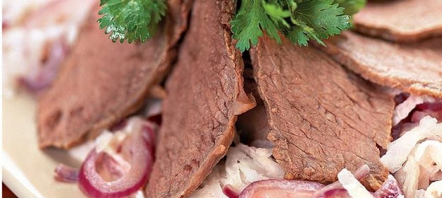 Салат из редьки с говядиной