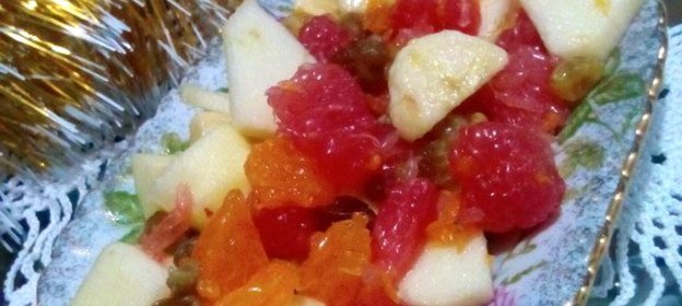 Цитрусовый салат с имбирем и финиками