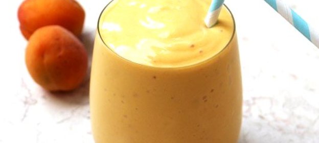 Абрикосово-банановый смузи