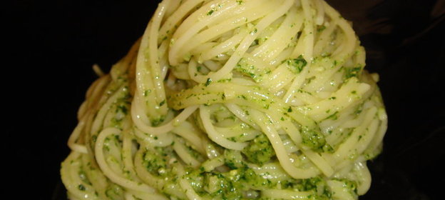 Паста спагетти песто