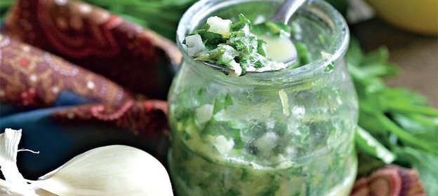 Соус из лимона и петрушки