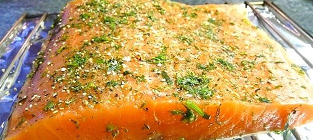 Лосось горячего копчения