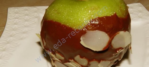 Яблоки в карамели и шоколаде