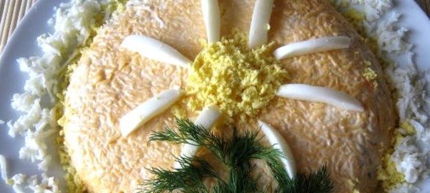 Салат из печени трески слоями