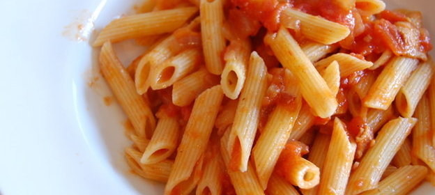 Паста с томатным соусом