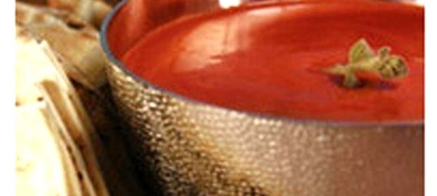 Соус из вяленых томатов и белой фасоли