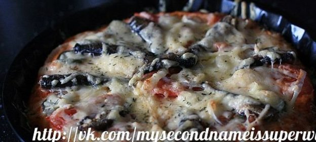 Пицца со шпротами