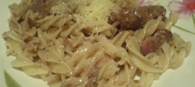 Паста Непраздничная с печенью и соусом из белого вина и сливок