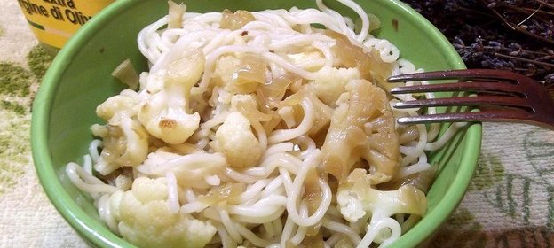 Спагетти с заправкой из овощей