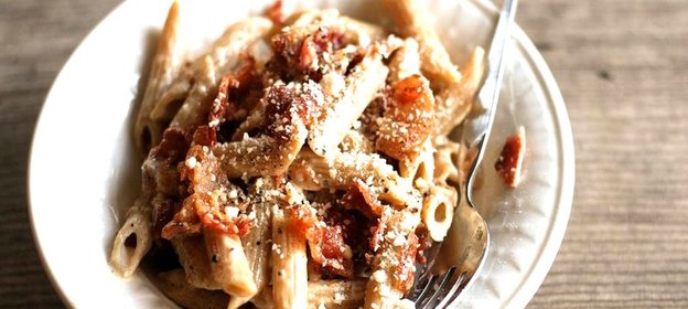 Паста с беконом и Пармезаном