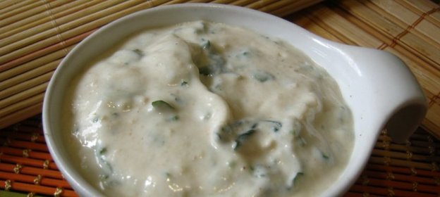 Йогуртовый соус с тхиной