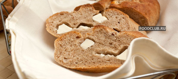 Гречневый хлеб с орехами и брынзой