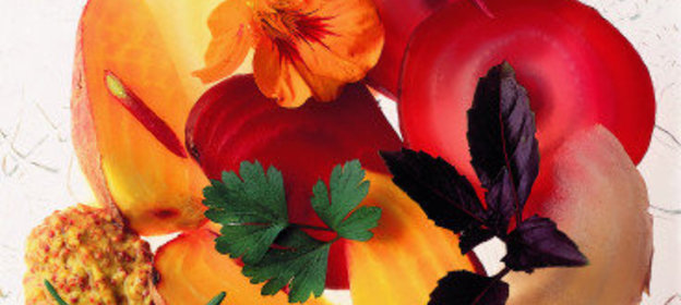 Горячий овощной салат с горчичной заправкой