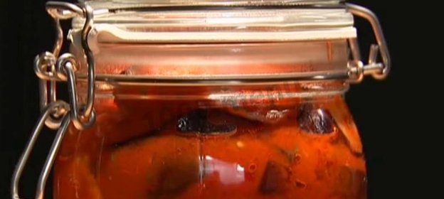 Жареные баклажаны на зиму с чесноком и помидорами