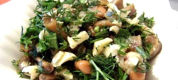 Салат из лесных грибов