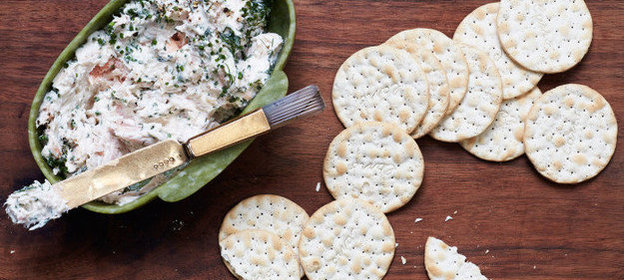 Соус-дип из копченой форели