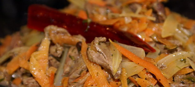 МАКАРОНЫ С ГРИБНЫМ СОУСОМ