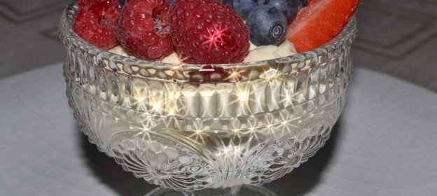 Десерт по мотивам торта Павлова