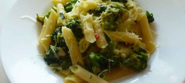 Паста с брокколи и каперсами