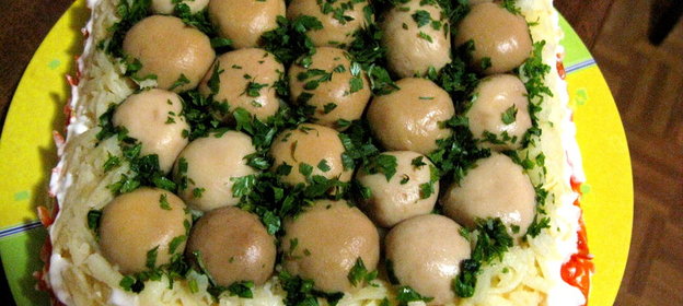 Салат Грибная поляна с курицей