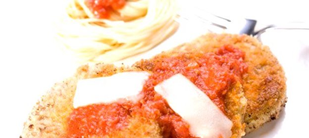 Оладьи из баклажана с томатной приправой