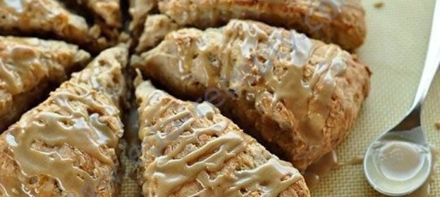 Сладкий банановый хлеб с глазурью