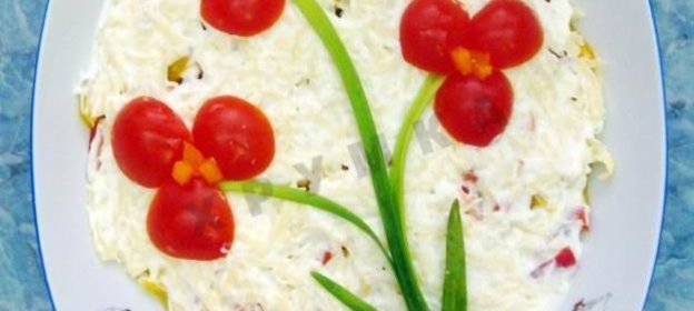 Салат слоеный курица грибы сыр