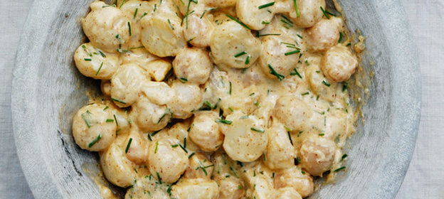 Салат из молодого картофеля с горчичной заправкой