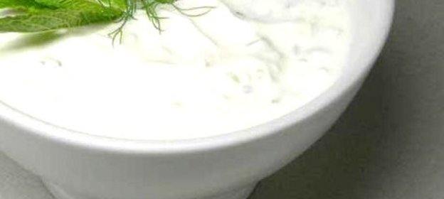 Сметанный соус с чесноком (Цехтон)